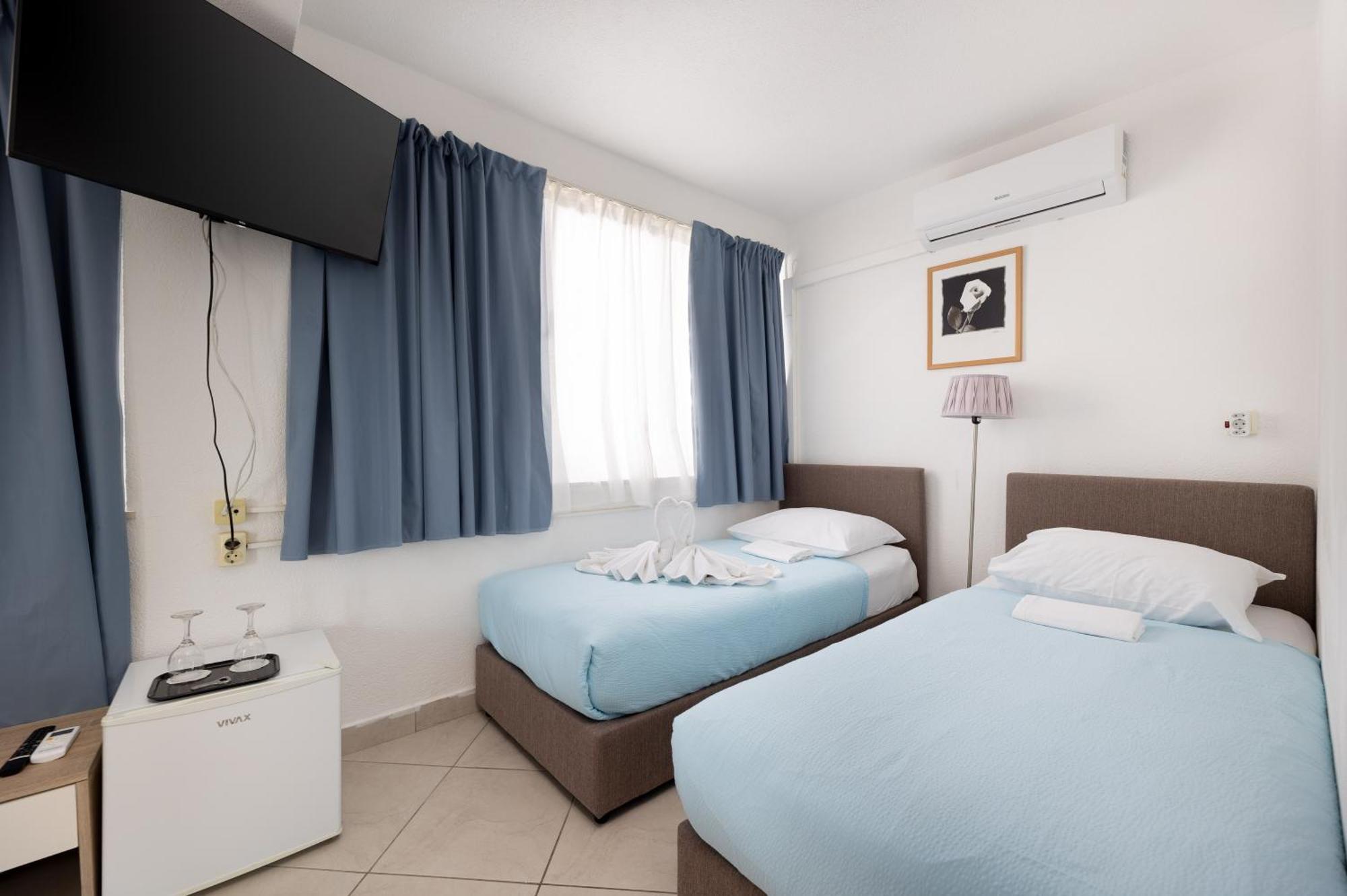Villa Okruk-10 Meters Away From The Beach Okrug Gornji Luaran gambar