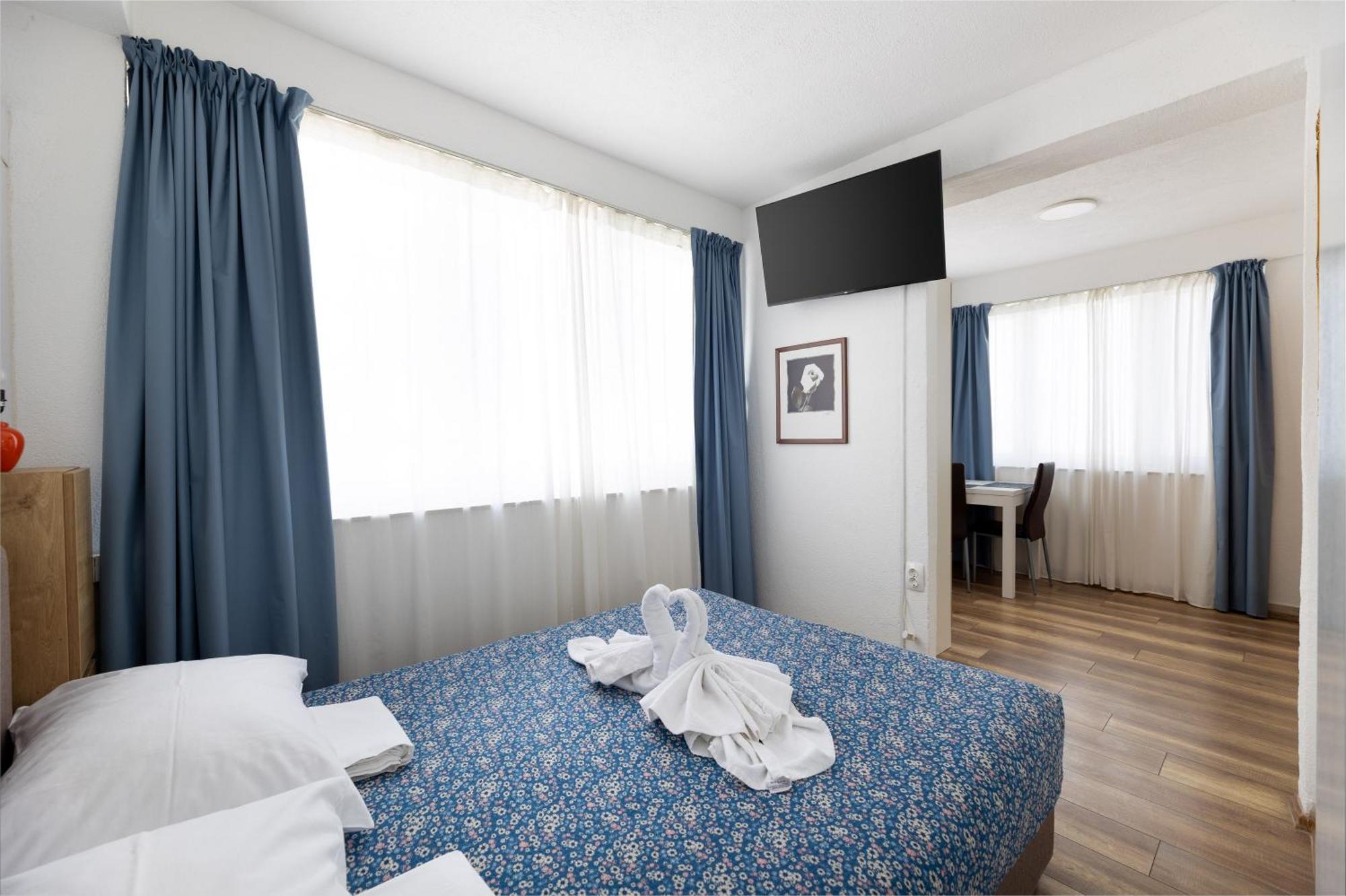 Villa Okruk-10 Meters Away From The Beach Okrug Gornji Luaran gambar