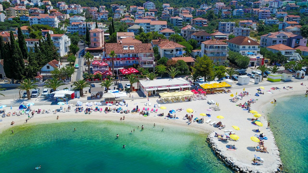 Villa Okruk-10 Meters Away From The Beach Okrug Gornji Luaran gambar